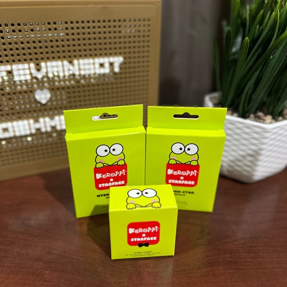 Keroppi x Starface Big Keroppi Compact and 2 Refills set NEW - Picture 2 of 9